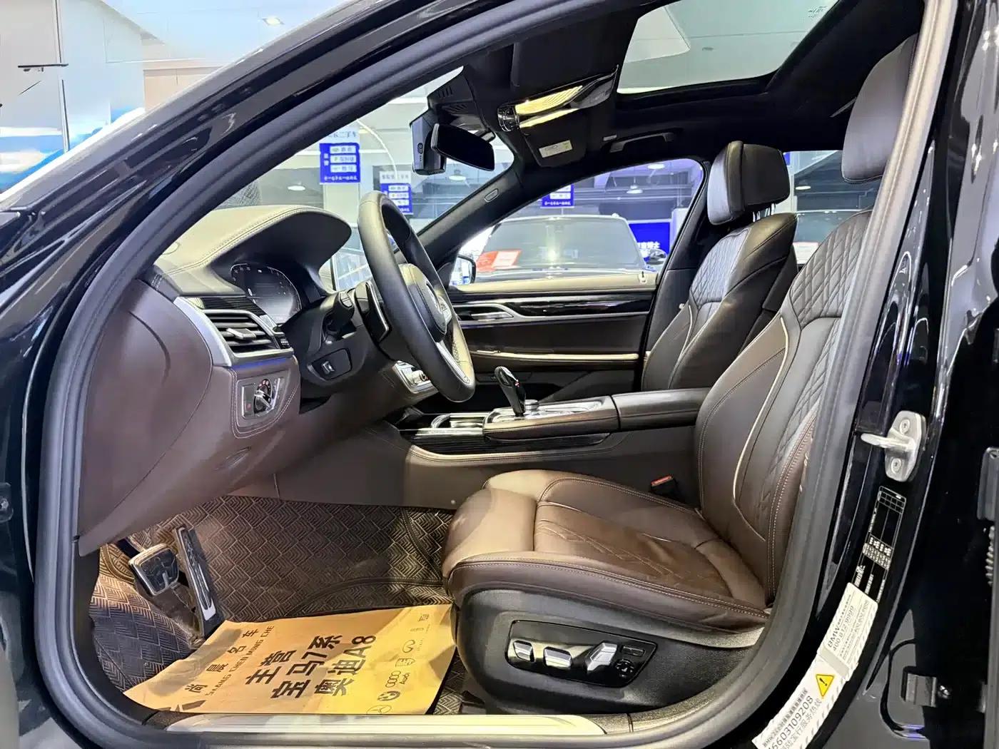 2021 BMW 7 Series 730Li M Sport Package — миниатюра 6