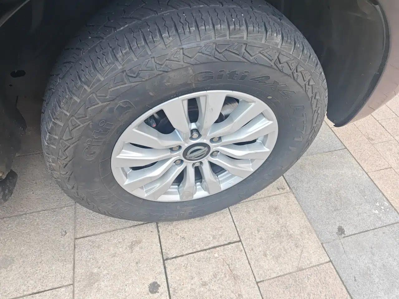 Nissan Patrol Nissan Patrol 4.0 gasoline, four-wheel drive, Middle East specification, with underbody-mounted spare tire. — миниатюра 8