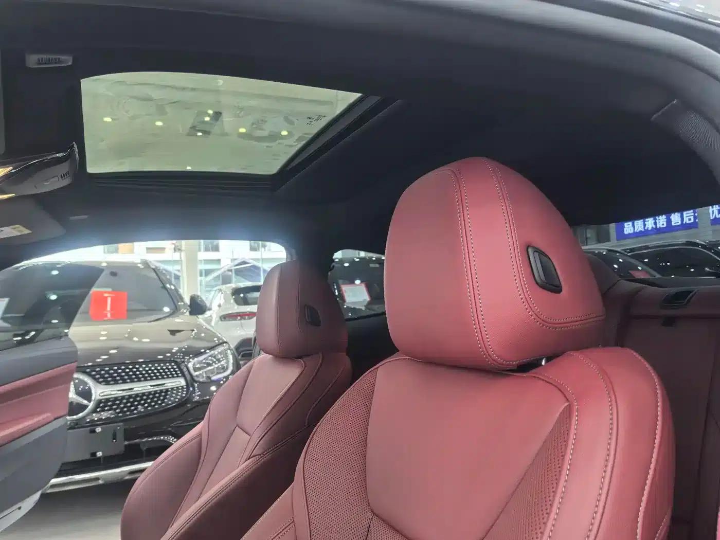 2024 BMW 4 Series 430i M Sport Shadow Edition — миниатюра 10