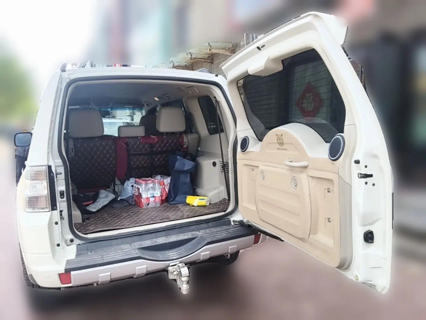 Mitsubishi Pajero (Parallel Import) 2019 Pajero 3.8L, 7 seats, no sunroof — миниатюра 19