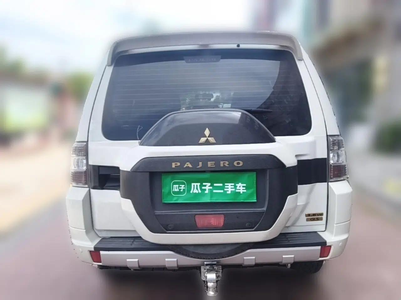 Mitsubishi Pajero (Parallel Import) 2019 Pajero 3.8L, 7 seats, no sunroof — миниатюра 5