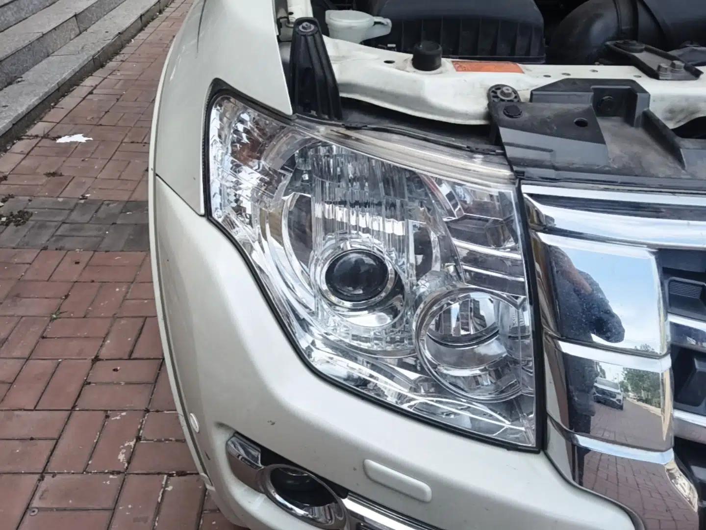 Mitsubishi Pajero (Parallel Import) 2019 Pajero 3.8L, 7 seats, no sunroof — миниатюра 7