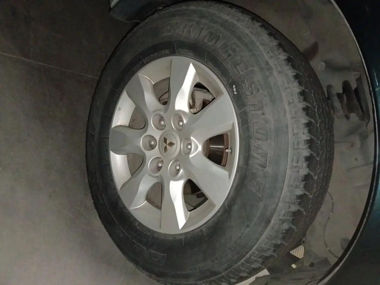 Mitsubishi Pajero 2012 3.0L Elite Edition — миниатюра 8