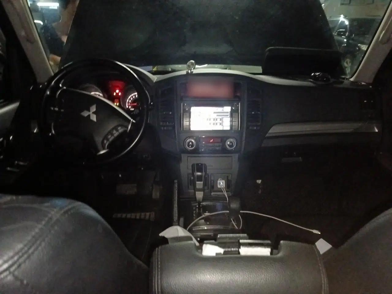 Mitsubishi Pajero 2012 3.0L Elite Edition — миниатюра 9