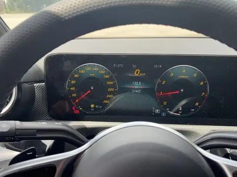 Mercedes-Benz A-Class 2022 Facelift A 180 L Sport Sedan — миниатюра 4