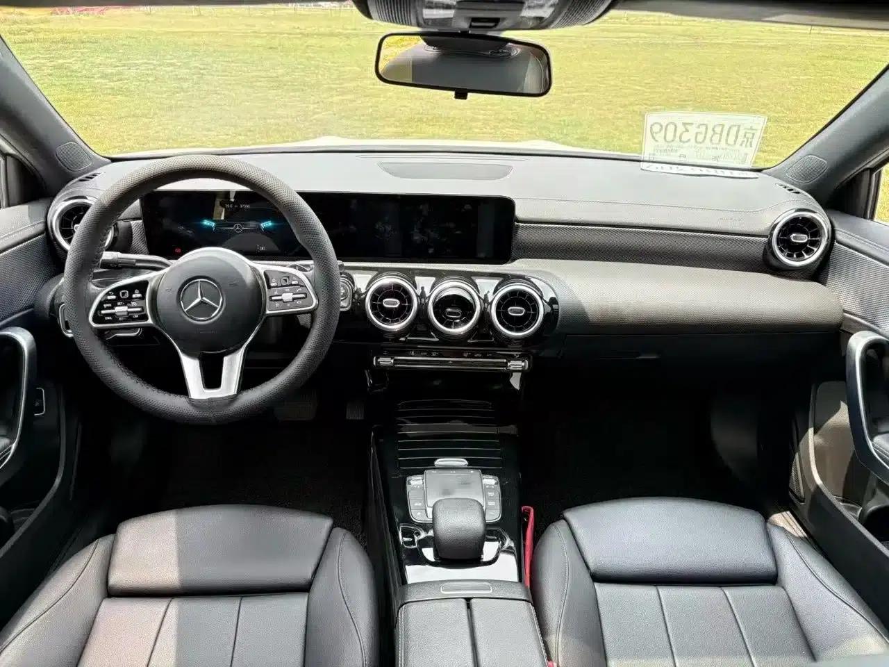 Mercedes-Benz A-Class 2022 Facelift A 180 L Sport Sedan — миниатюра 5