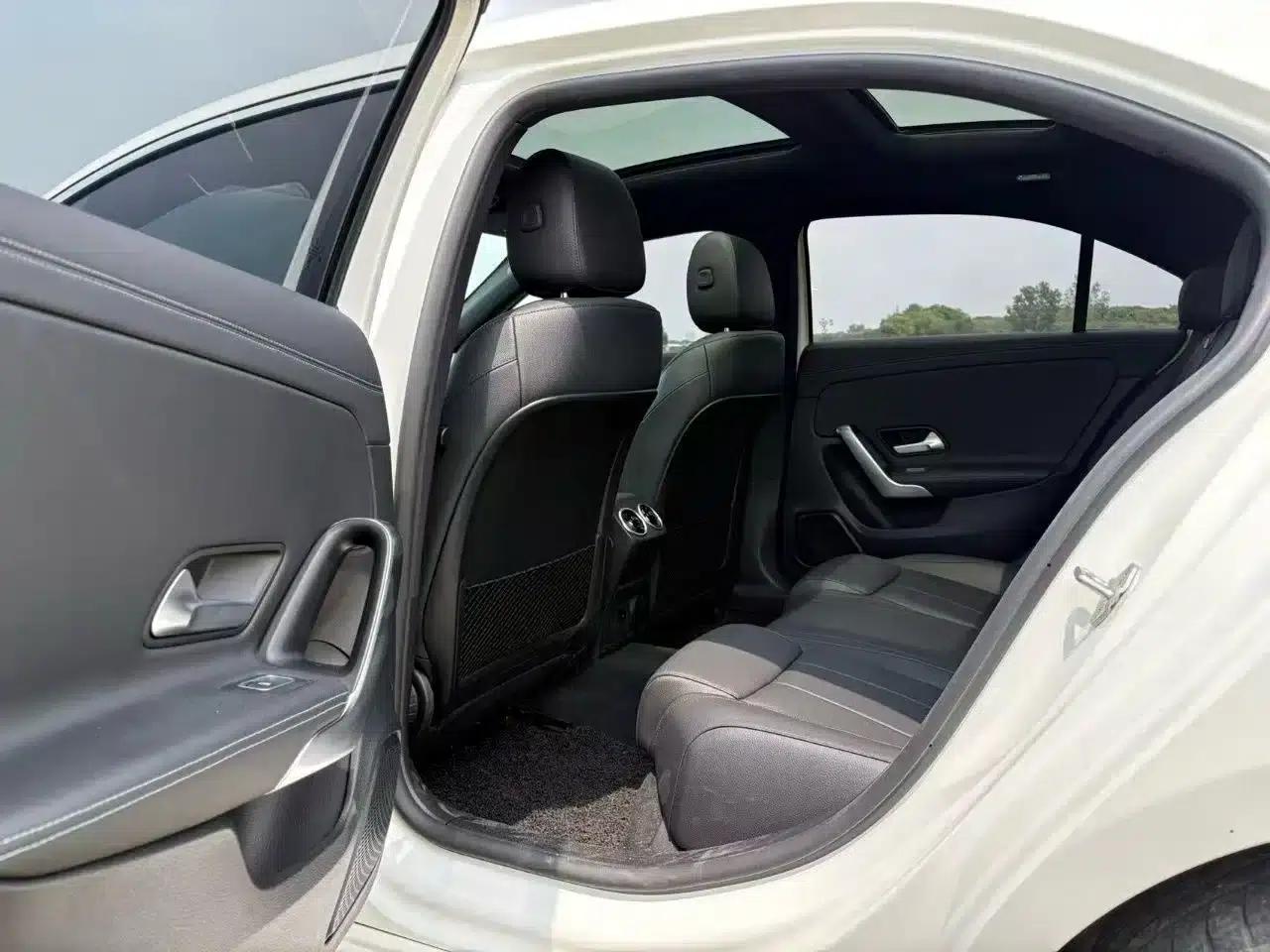 Mercedes-Benz A-Class 2022 Facelift A 180 L Sport Sedan — миниатюра 6