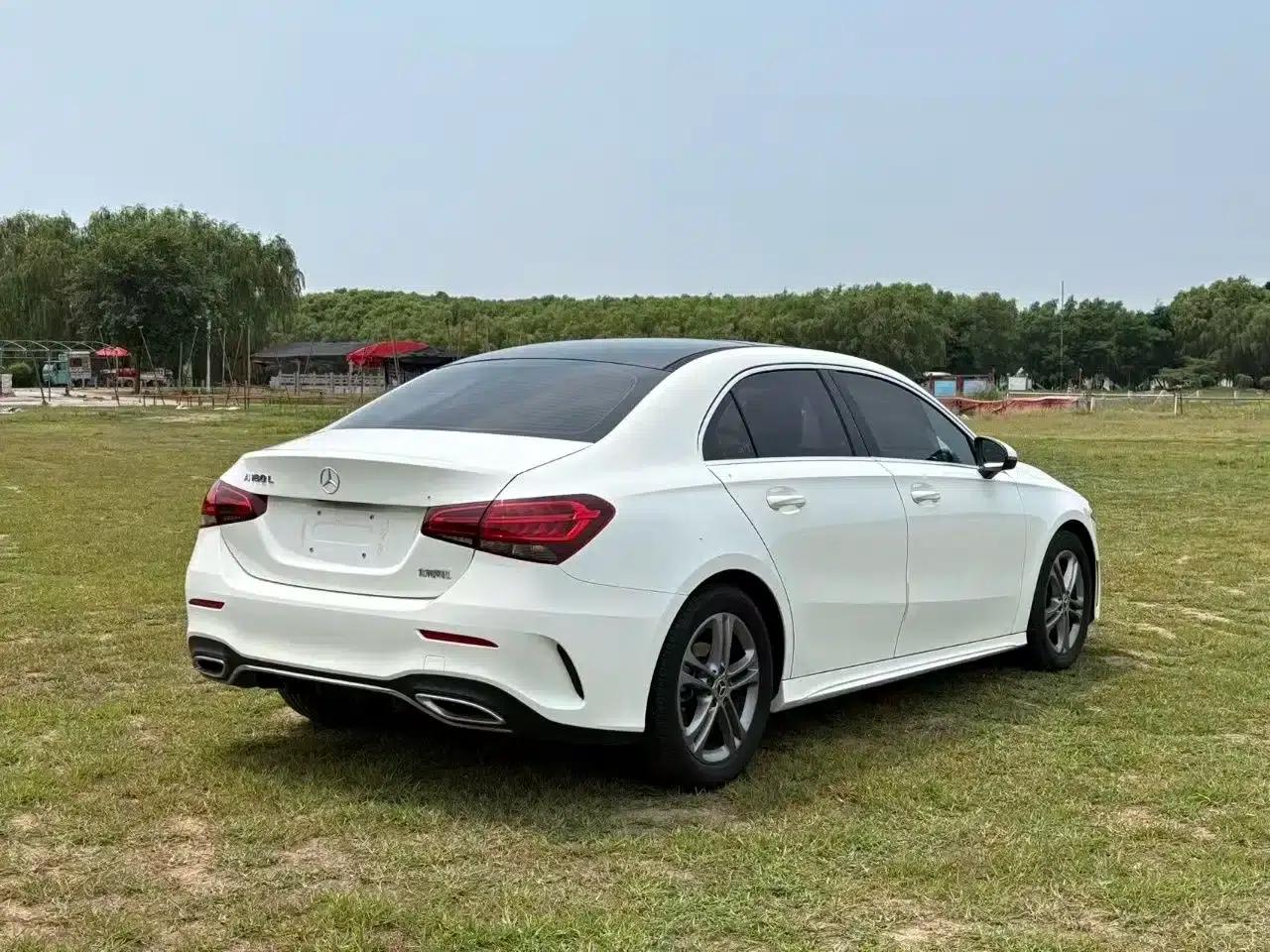 Mercedes-Benz A-Class 2022 Facelift A 180 L Sport Sedan — миниатюра 9