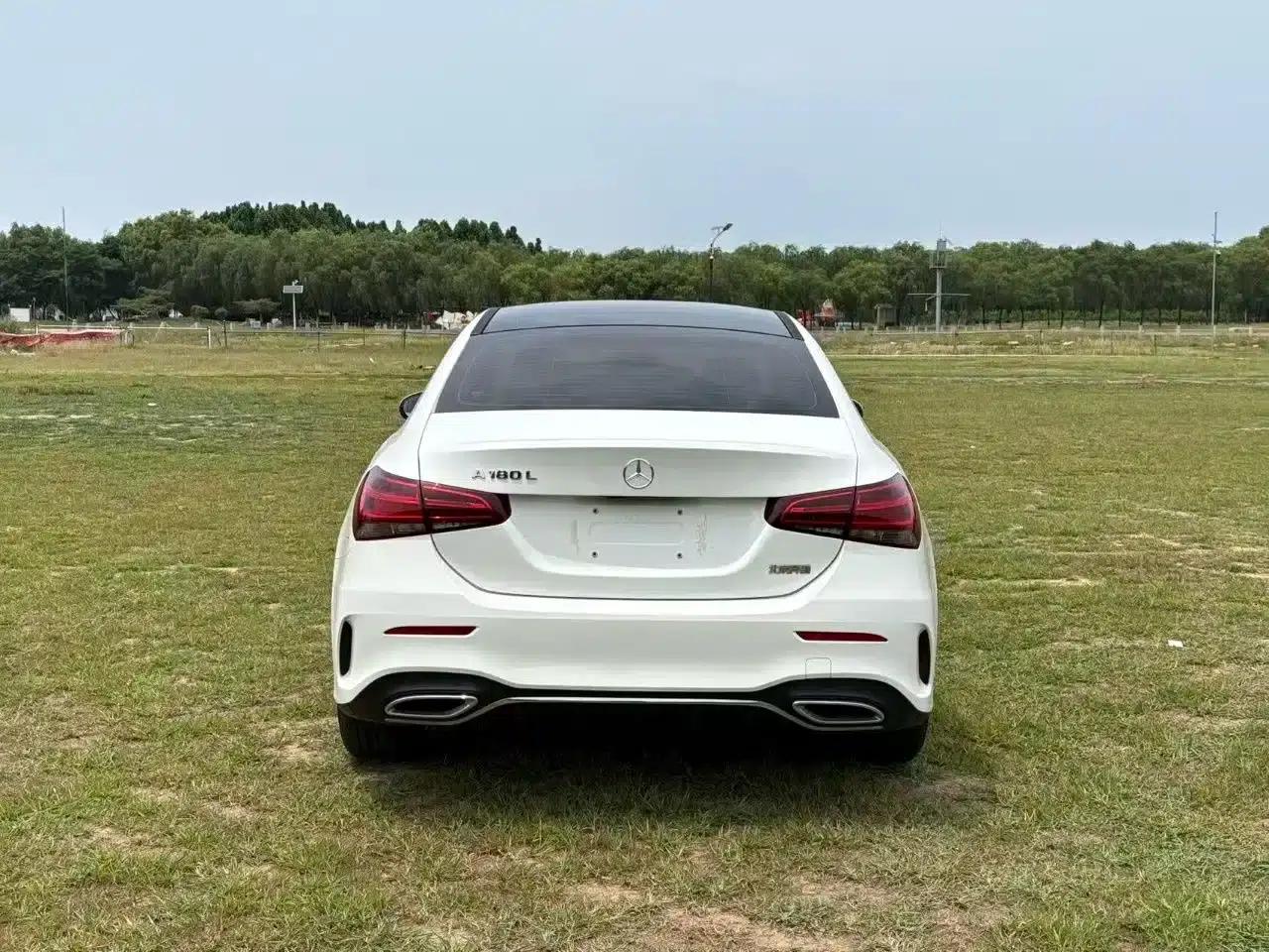 Mercedes-Benz A-Class 2022 Facelift A 180 L Sport Sedan — миниатюра 10