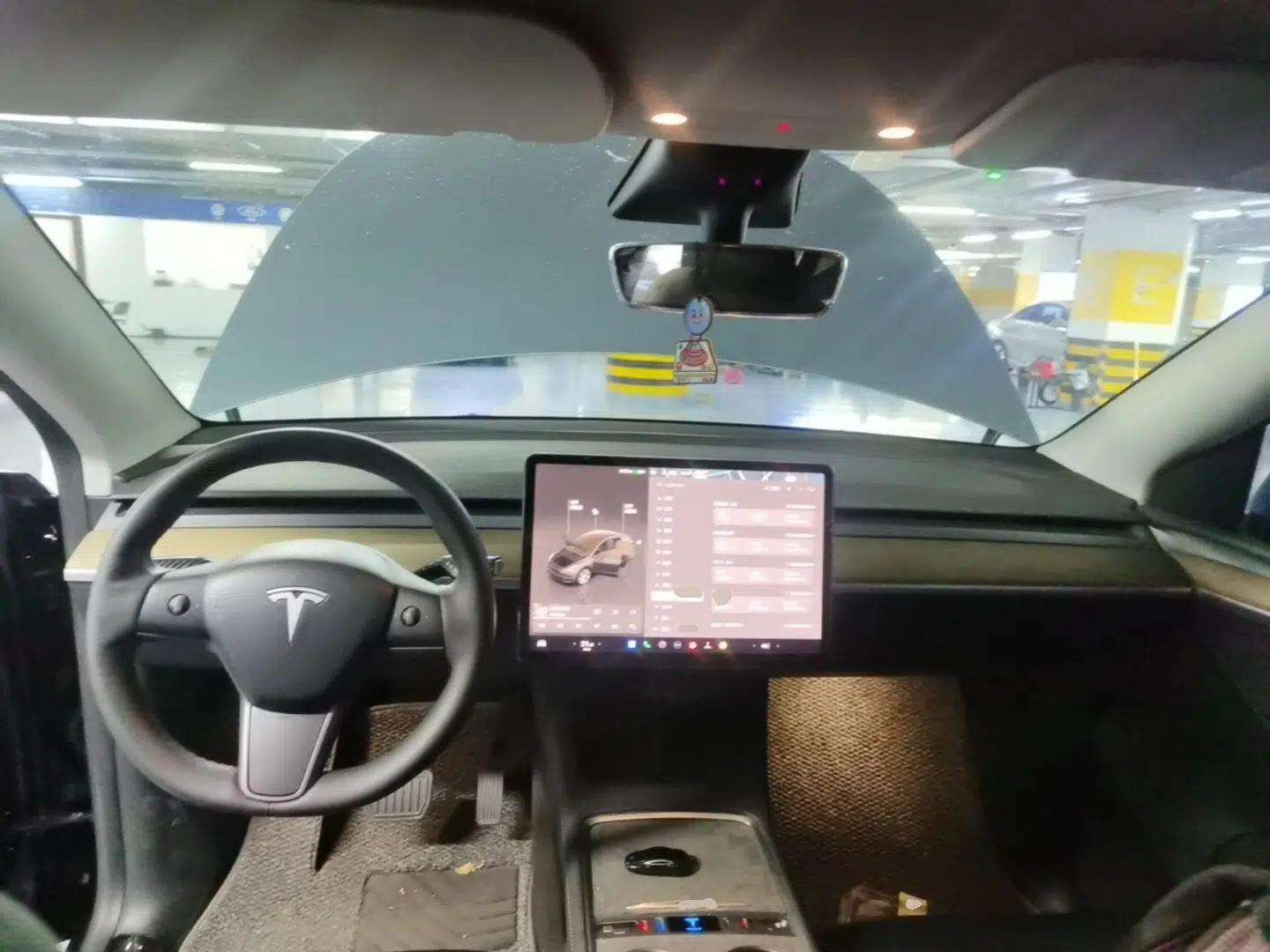 Tesla Model Y 2022 Revised Version Rear-Wheel Drive — миниатюра 12