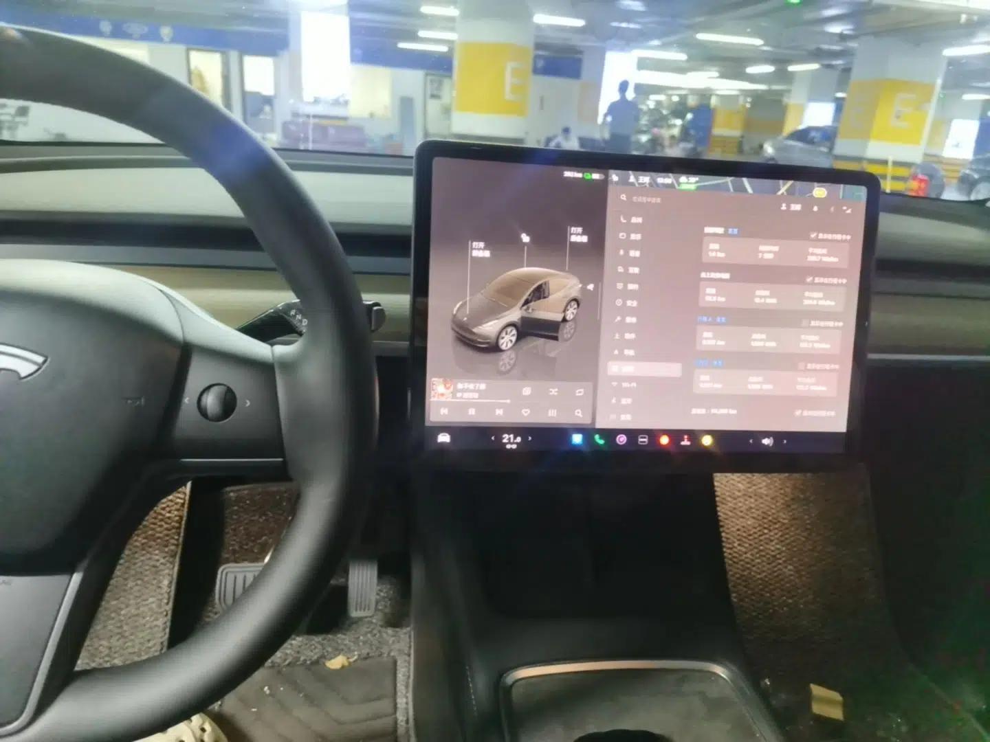 Tesla Model Y 2022 Revised Version Rear-Wheel Drive — миниатюра 15