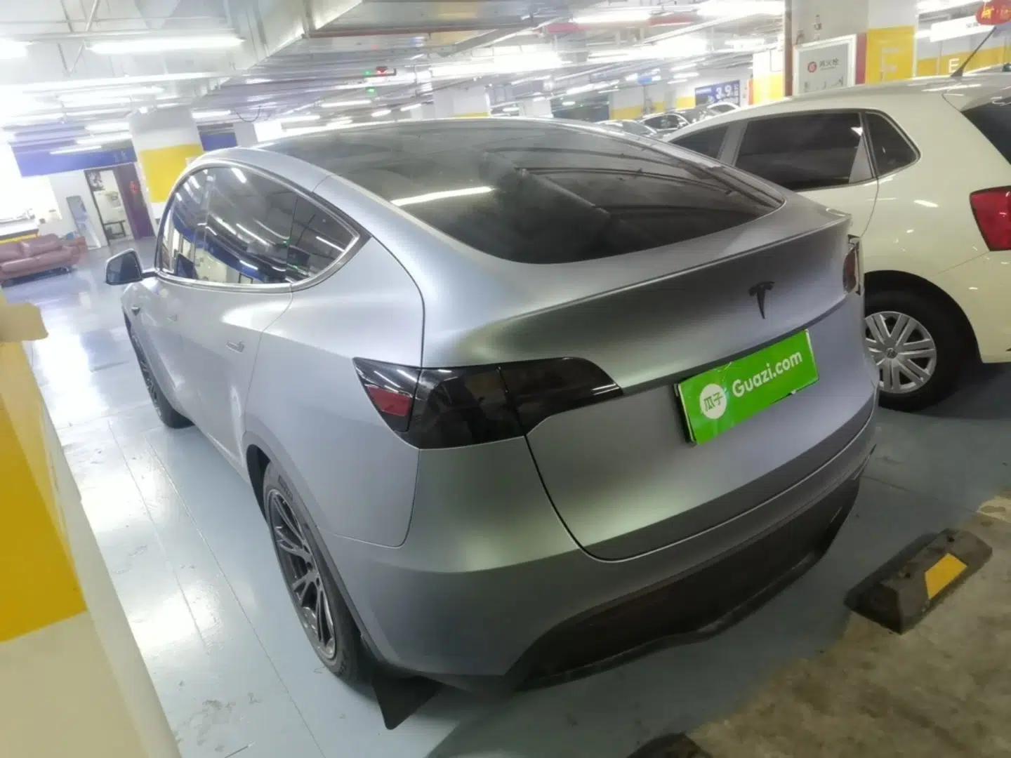 Tesla Model Y 2022 Revised Version Rear-Wheel Drive — миниатюра 4