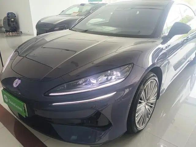 Denza Z9 2024 1100 km All-Wheel-Drive Ultra Version