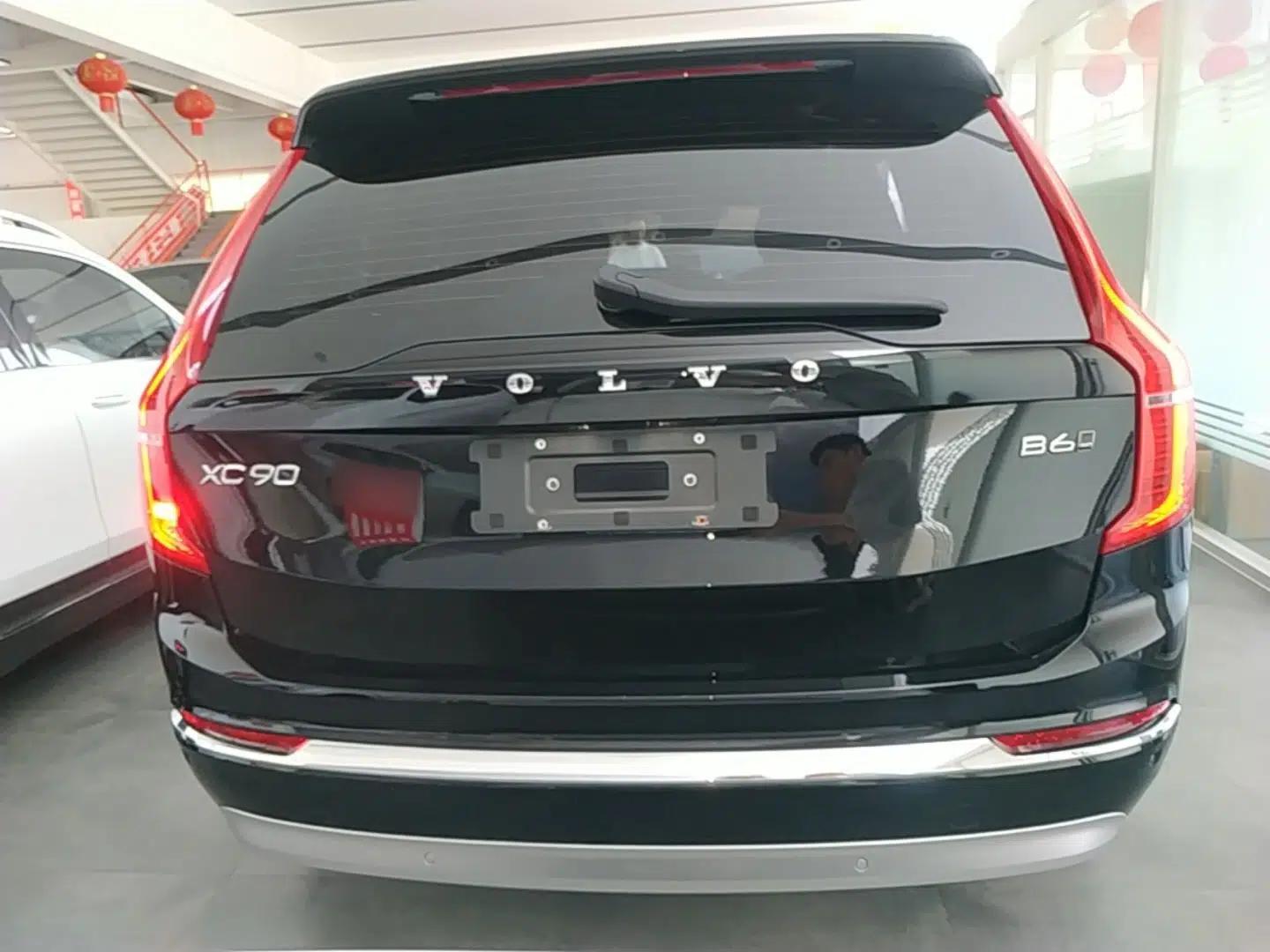 Volvo XC90 2022 B6 Zhiyi Luxury Edition 7-Seater — миниатюра 5