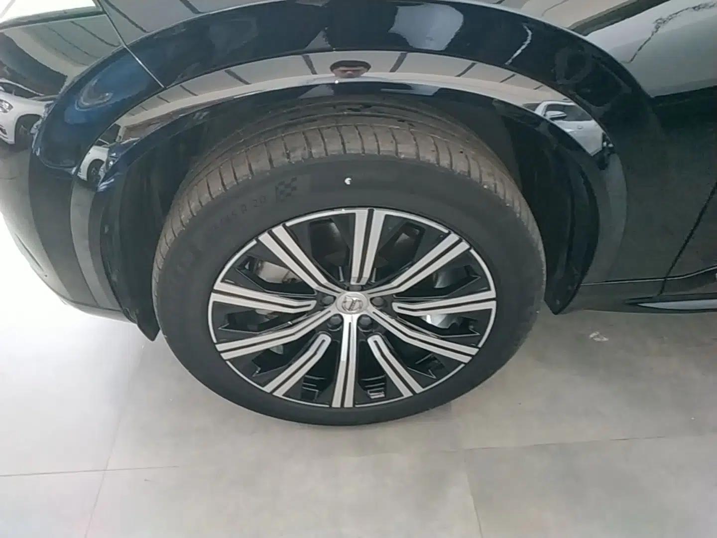 Volvo XC90 2022 B6 Zhiyi Luxury Edition 7-Seater — миниатюра 10