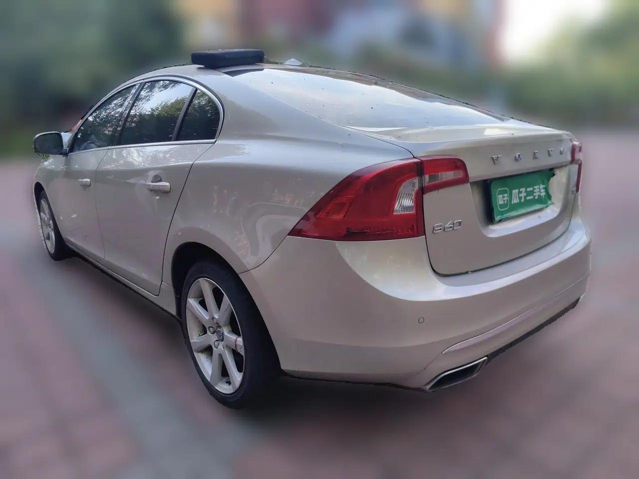 Volvo S60 2017 S60L T5 Intelligent Drive Edition — миниатюра 4