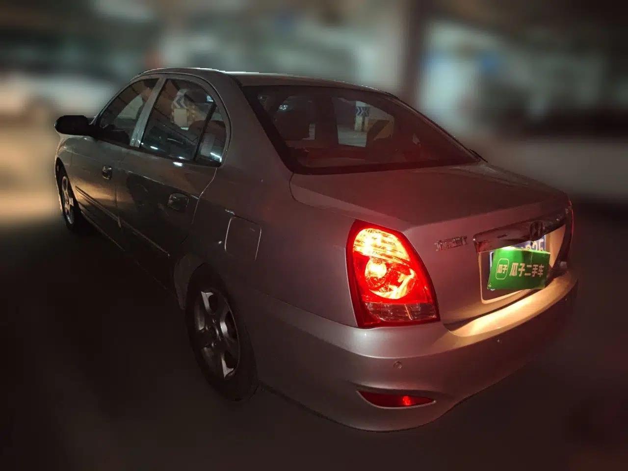 Hyundai Elantra 2011 1.6L Manual Comfort Version — миниатюра 4