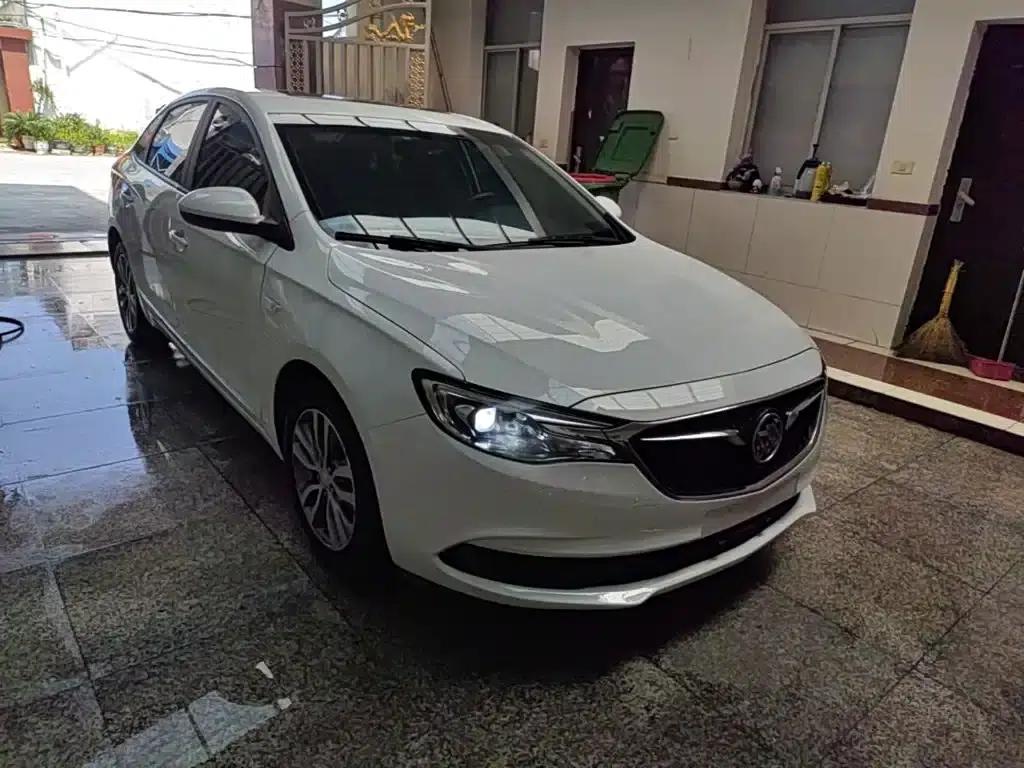 Buick Excelle 2019 18T Automatic Connected Elite (China VI Emission Standard) — миниатюра 4