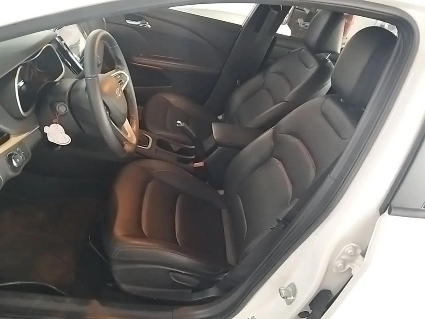 Chevrolet Monza 2020 Light Hybrid RS 330T Automatic Comfort Edition — миниатюра 17