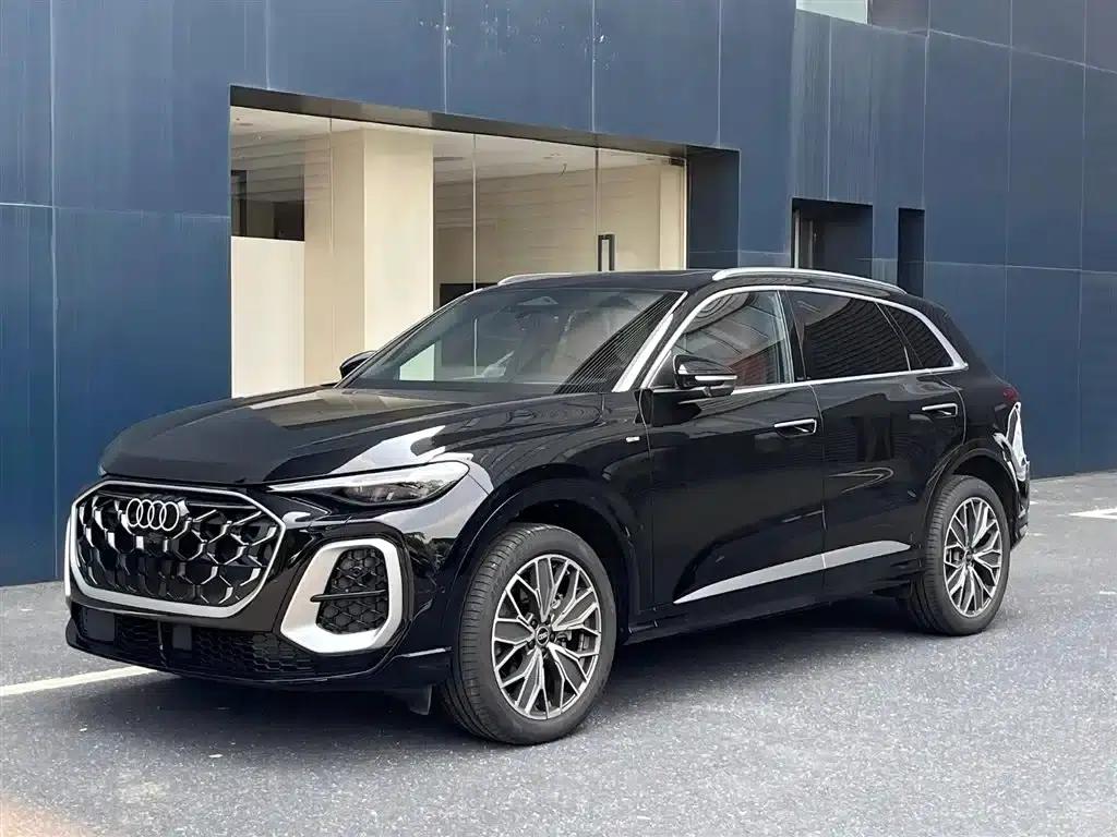 Audi Q5L 2026 2.0T Exclusive Edition for Million Users — миниатюра 1