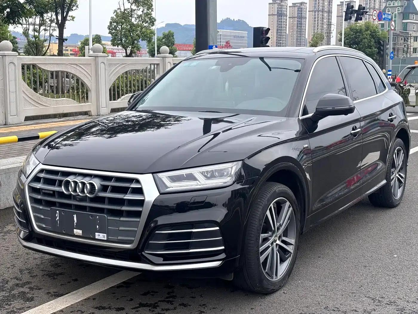 Audi Q5L 2020 40 TFSI Luxury Fashion Edition — миниатюра 1