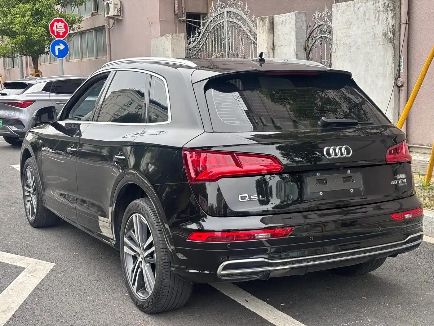 Audi Q5L 2020 40 TFSI Luxury Fashion Edition — миниатюра 15