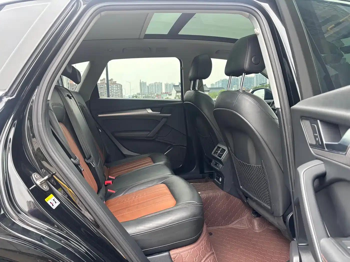 Audi Q5L 2020 40 TFSI Luxury Fashion Edition — миниатюра 10