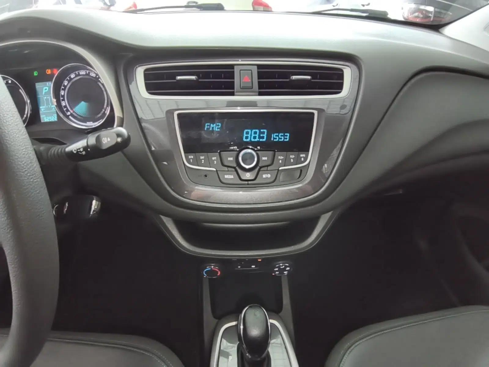 Chevrolet Lova RV 2018 1.5L Automatic Smart Drive Model — миниатюра 15