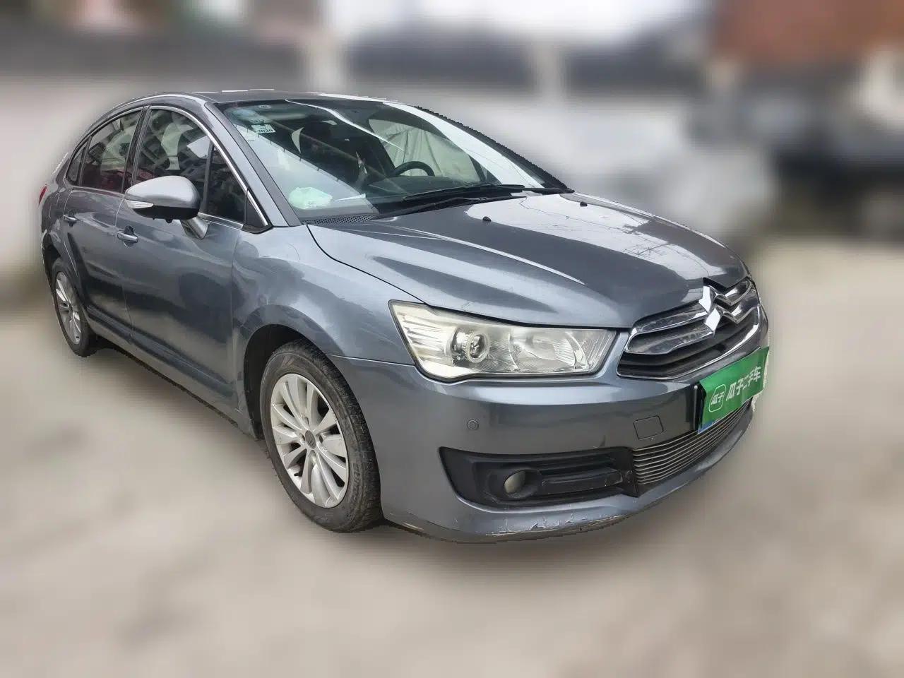 Citroen C-Quatre 2012 Sedan 1.6L Manual Prestige Model — миниатюра 3