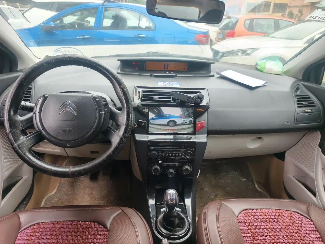 Citroen C-Quatre 2012 Sedan 1.6L Manual Prestige Model — миниатюра 9