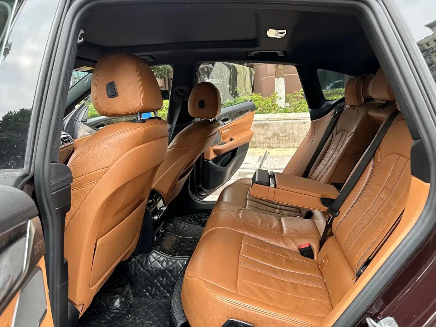 2018 BMW 6 Series GT 630i Luxury Design Package — миниатюра 16