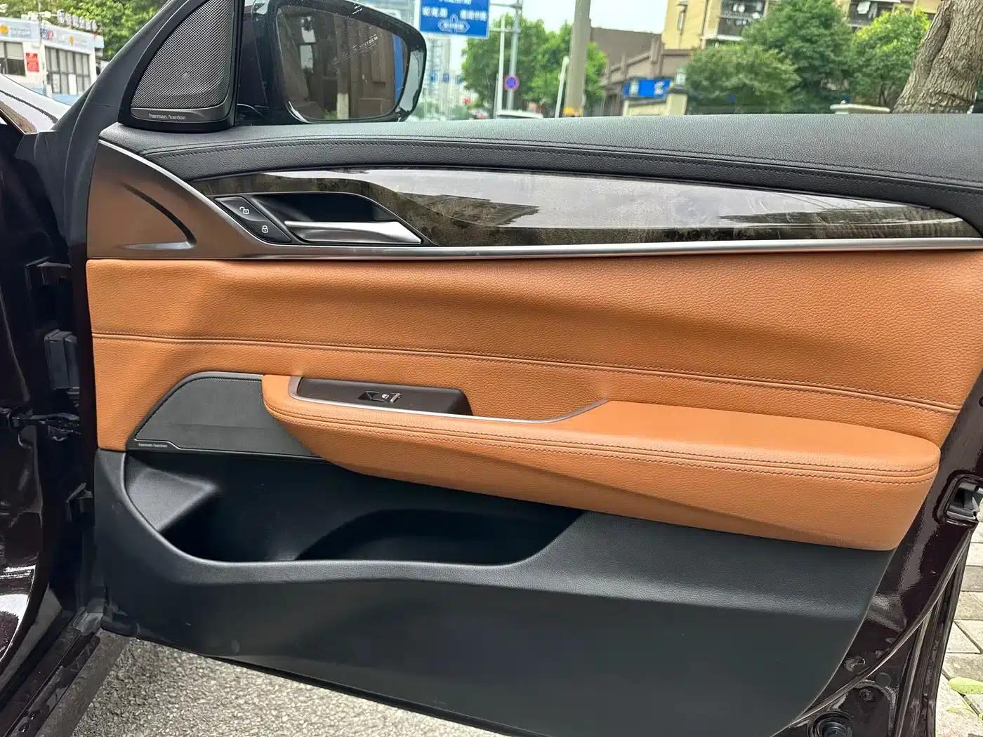 2018 BMW 6 Series GT 630i Luxury Design Package — миниатюра 21