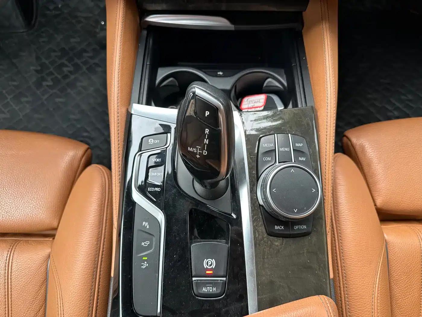 2018 BMW 6 Series GT 630i Luxury Design Package — миниатюра 30