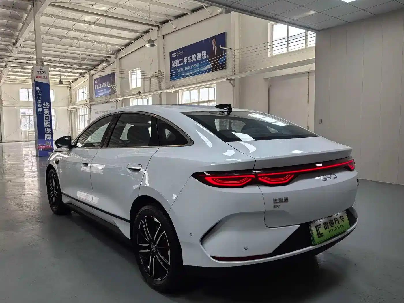 Qin L 2025 EV 545KM Cloud Carriage Edition — миниатюра 6