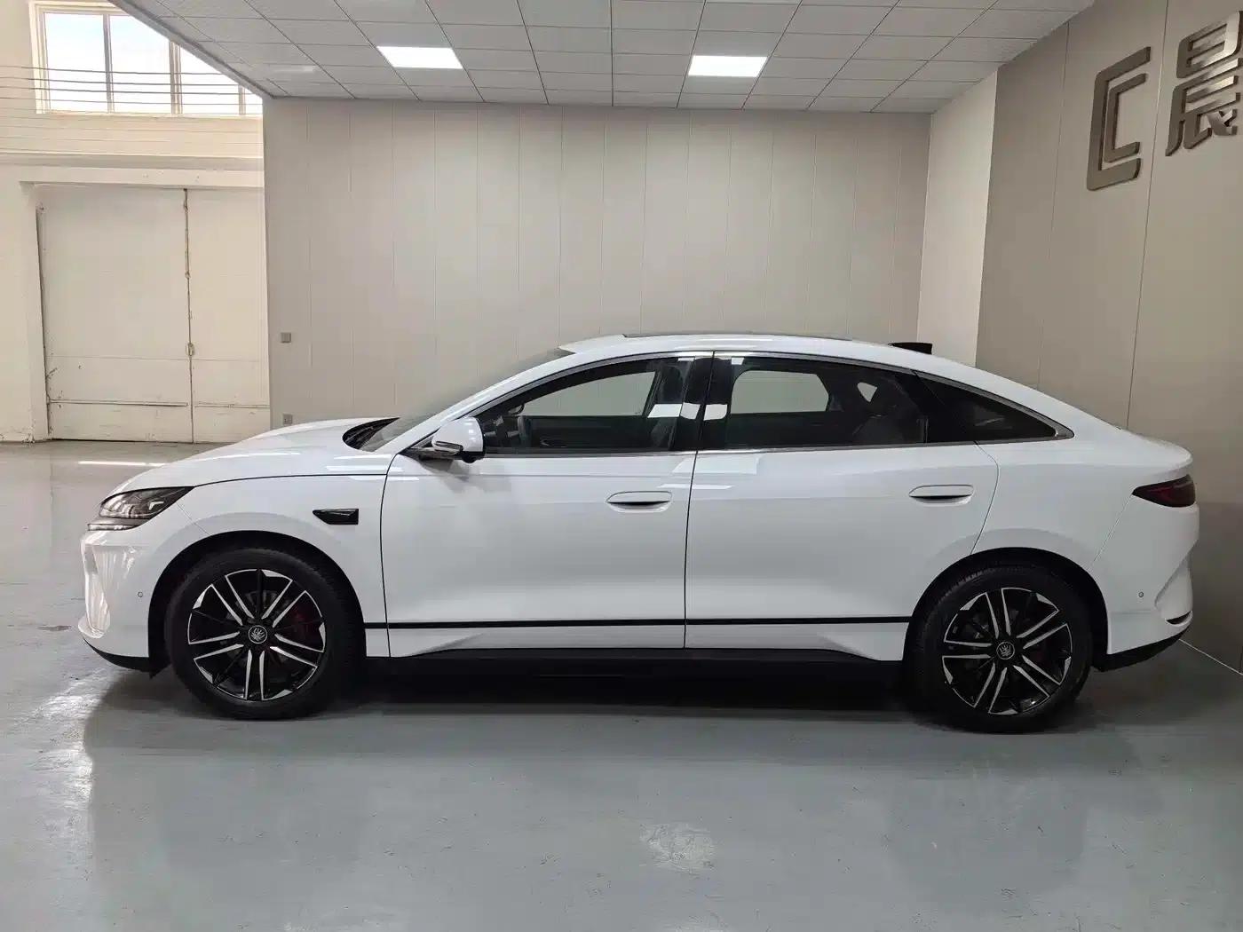 Qin L 2025 EV 545KM Cloud Carriage Edition — миниатюра 8