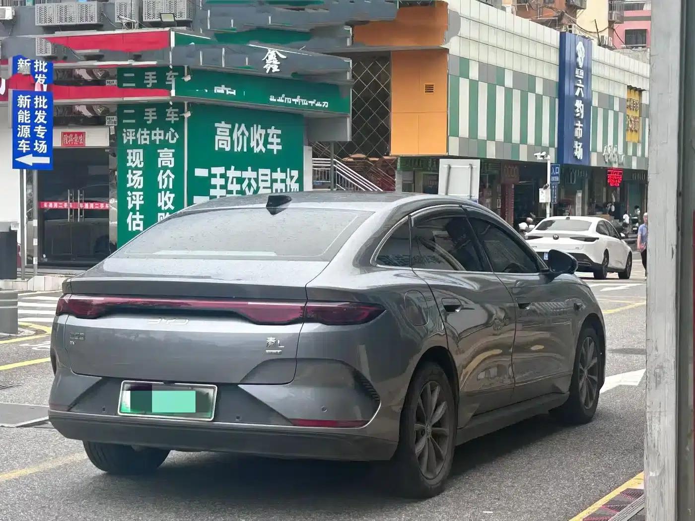 Qin L 2025 EV 545KM Super Edition — миниатюра 3