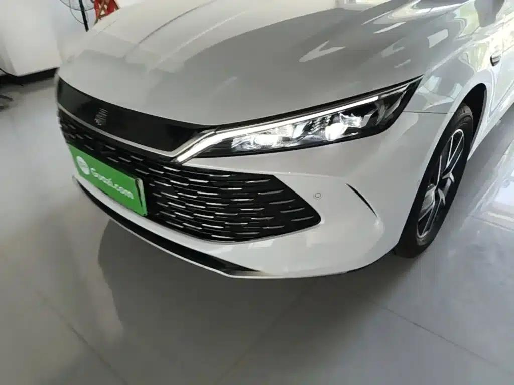 Qin L 2026 DM-i 128KM Leading Edition — миниатюра 24