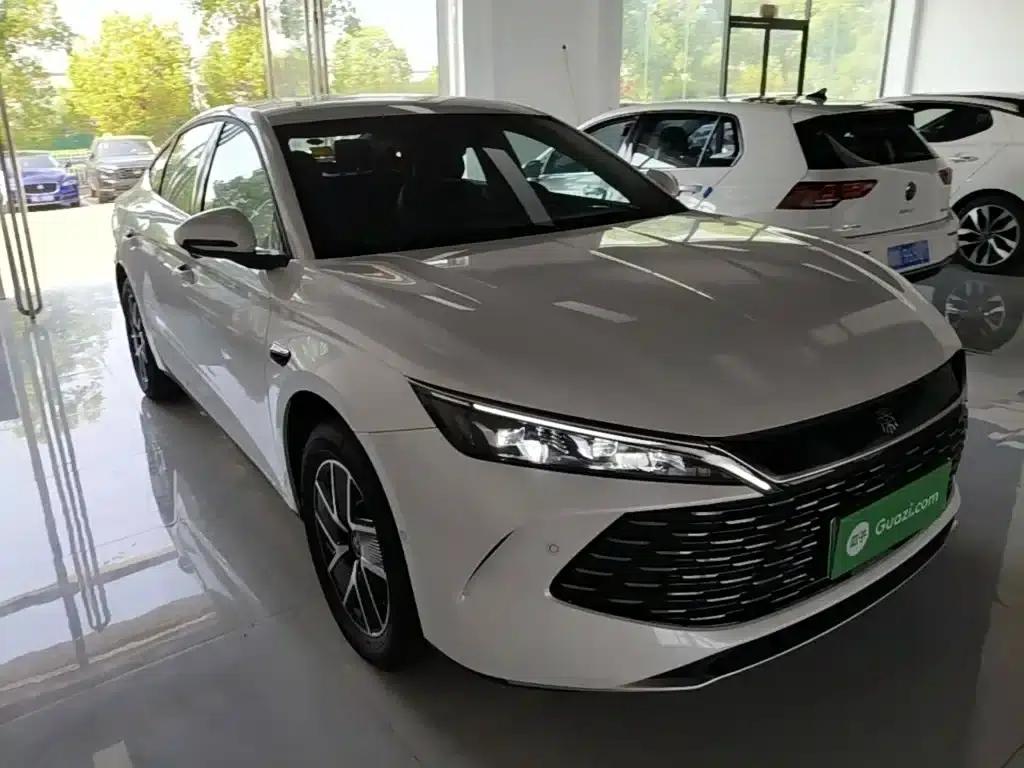 Qin L 2026 DM-i 128KM Leading Edition — миниатюра 4