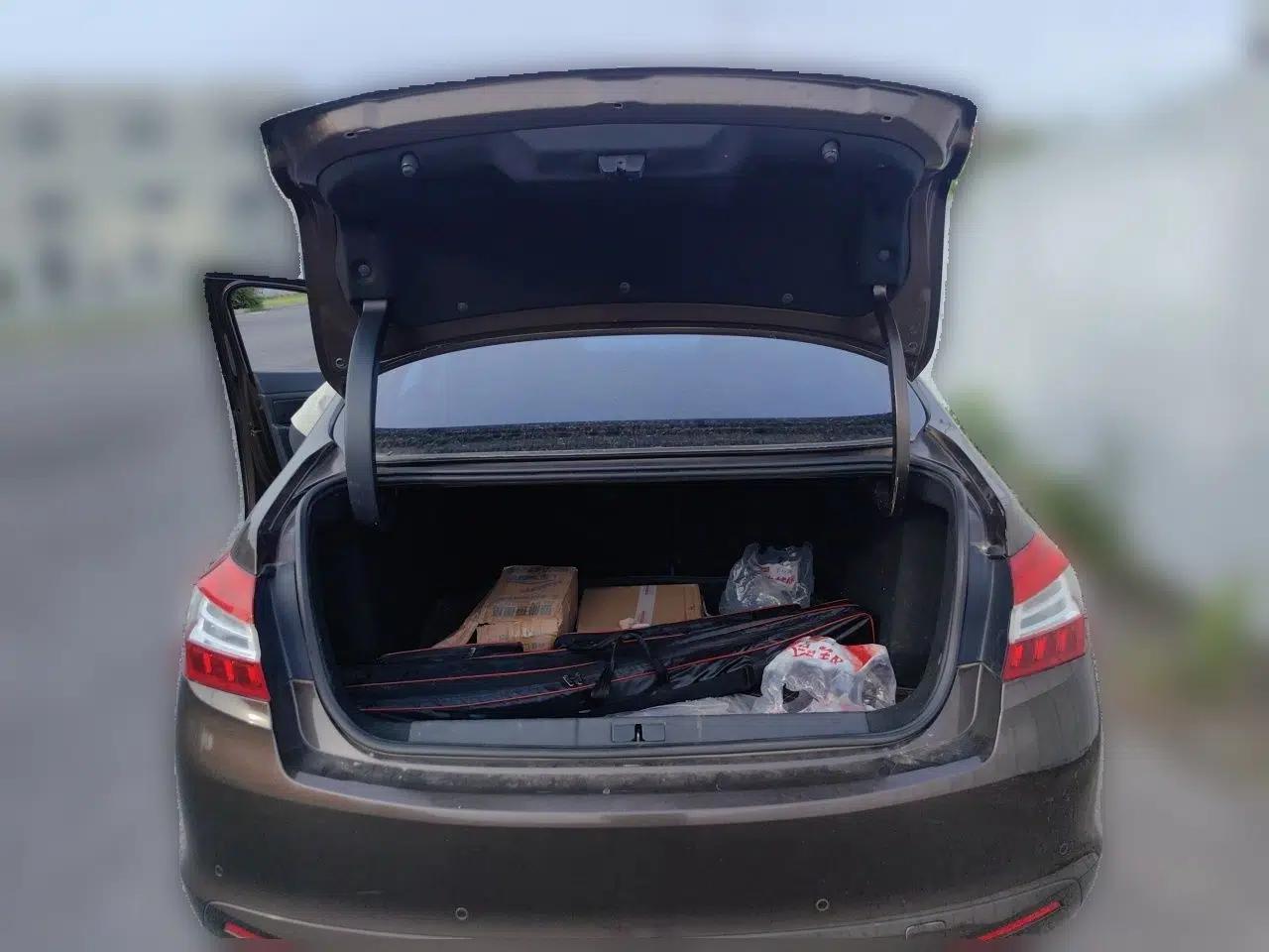 Peugeot 408 2014 1.8L Manual Leading Edition — миниатюра 19