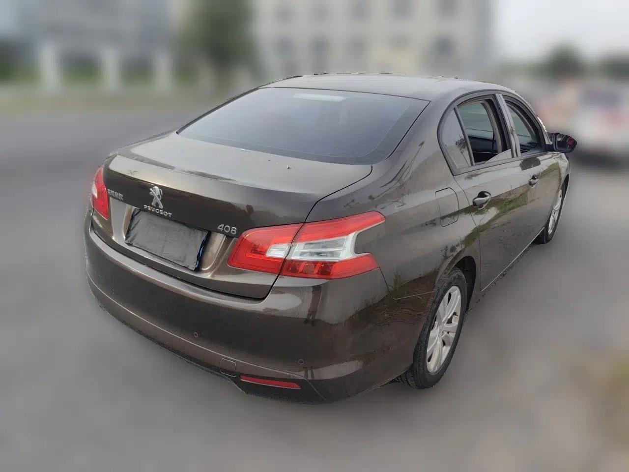 Peugeot 408 2014 1.8L Manual Leading Edition — миниатюра 6