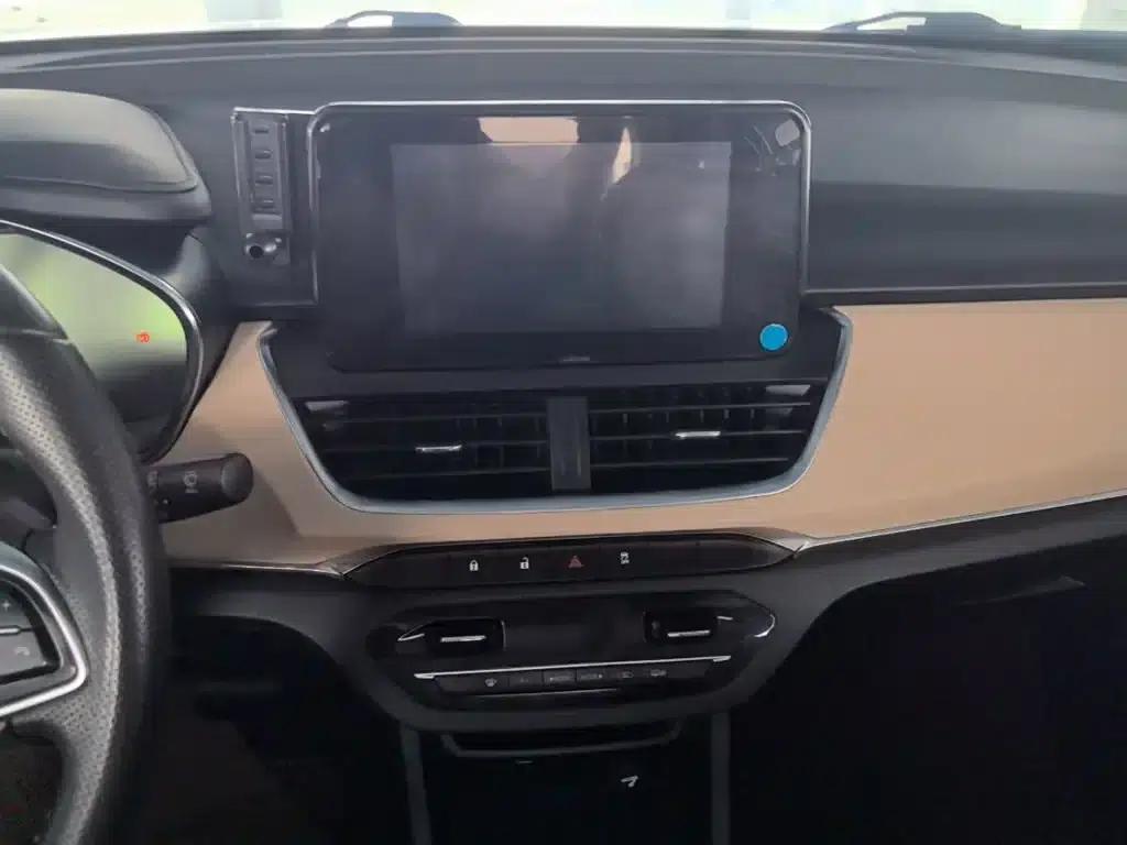 Baojun 360 2018 1.5L Automatic Deluxe Edition (National V Emission Standard) — миниатюра 13