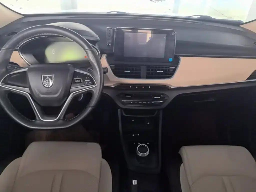 Baojun 360 2018 1.5L Automatic Deluxe Edition (National V Emission Standard) — миниатюра 10