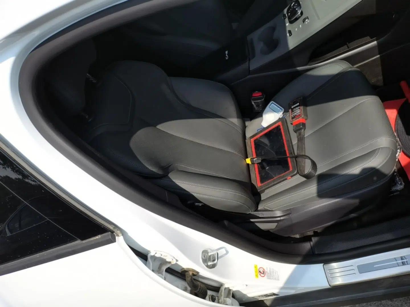 BYD Qin PLUS 2025 DM-i Smart Drive 55KM Leading Model — миниатюра 19
