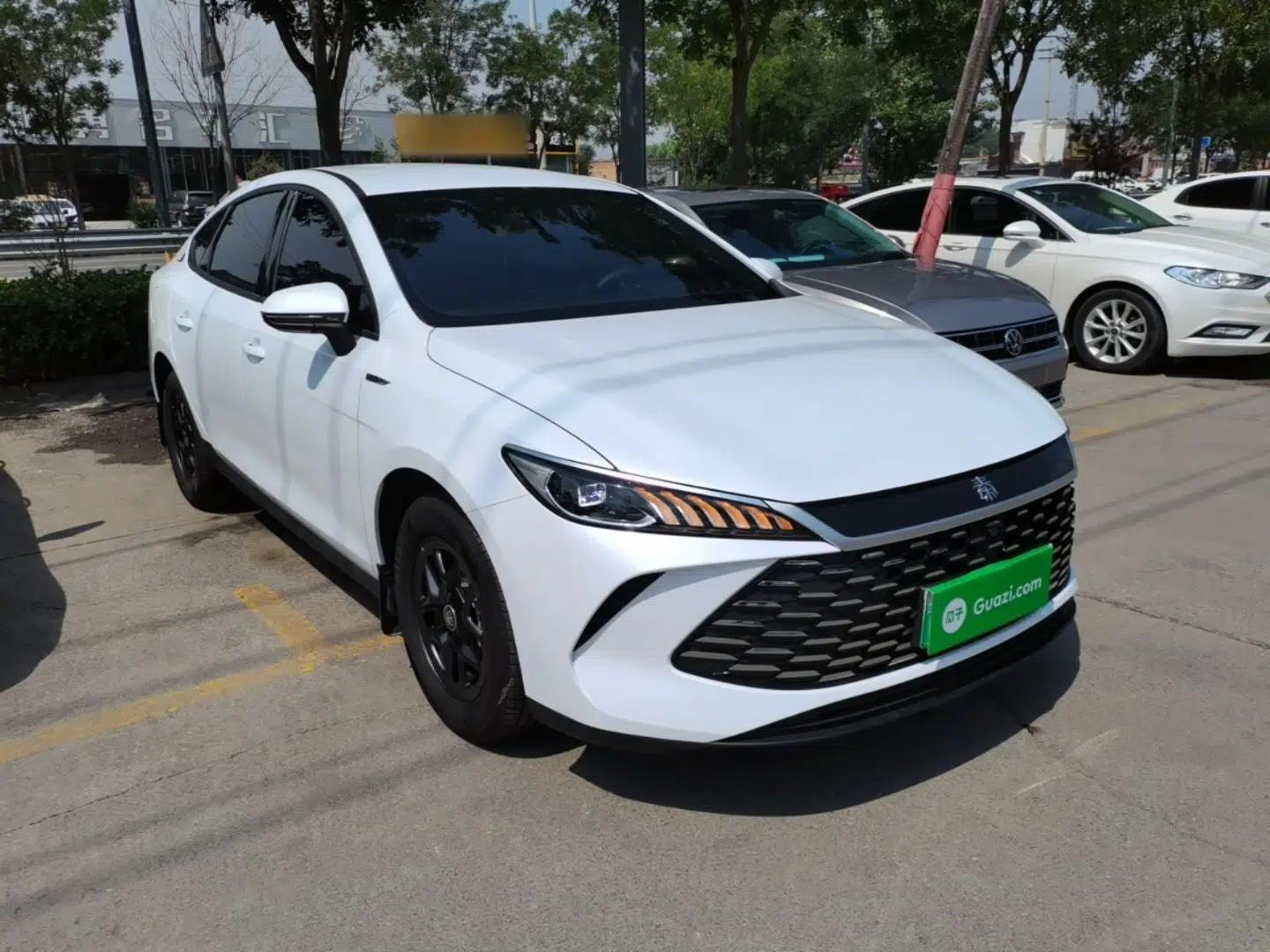 BYD Qin PLUS 2025 DM-i Smart Drive 55KM Leading Model — миниатюра 3