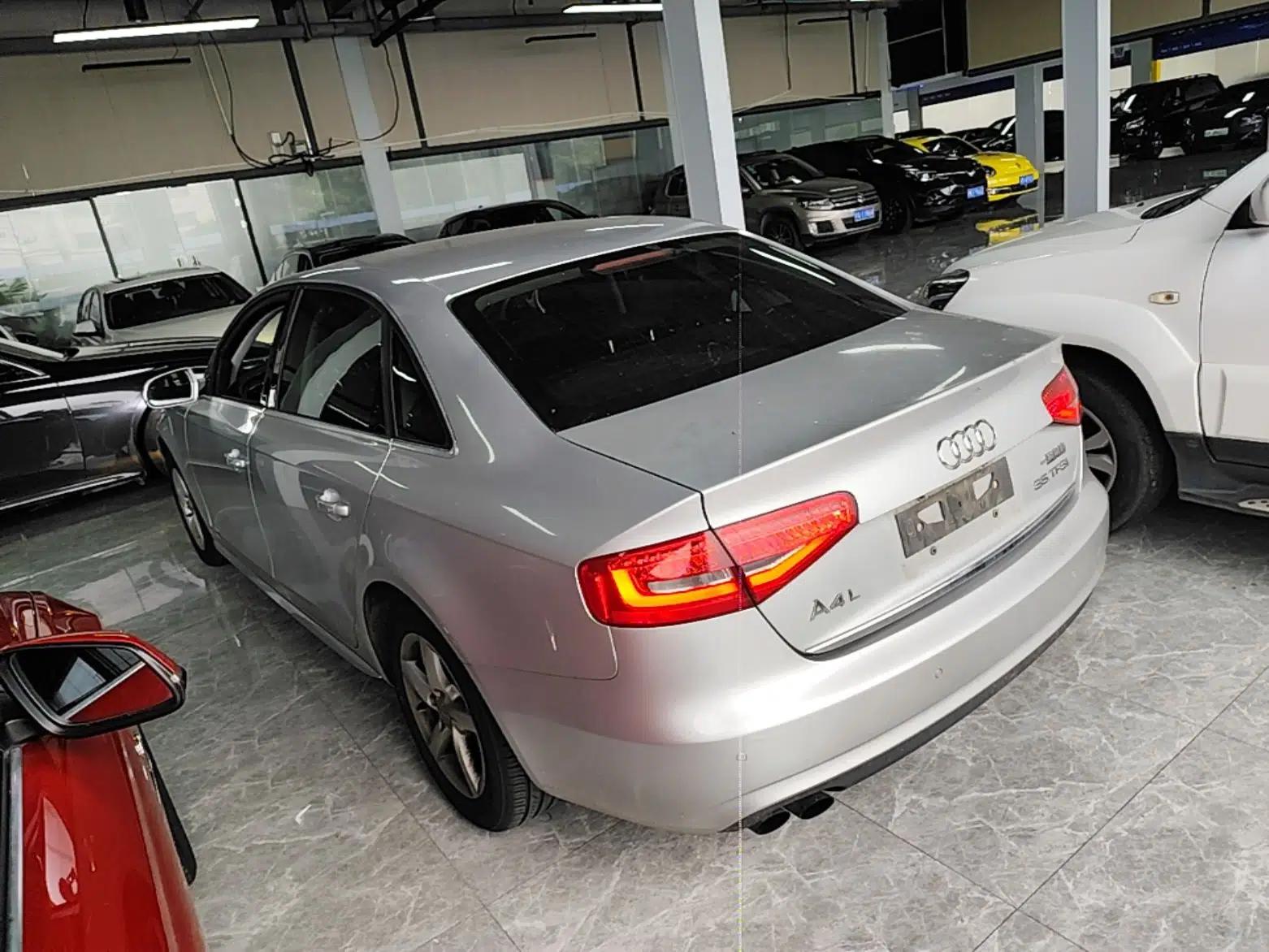 Audi A4L 2013 35 TFSI Automatic Standard Model — миниатюра 4