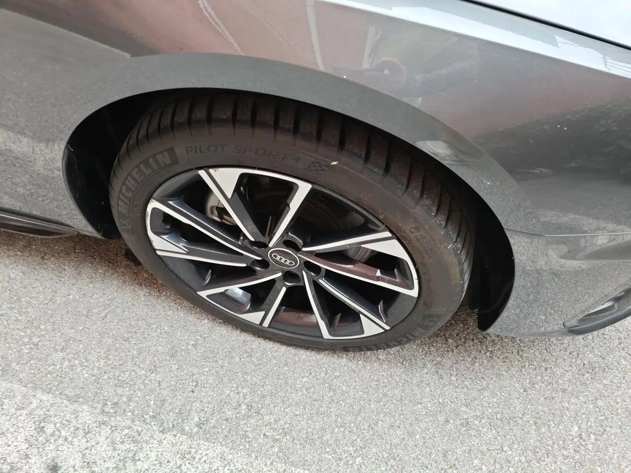 Audi A4L 2023 40 TFSI Luxury Dynamic Model — миниатюра 8