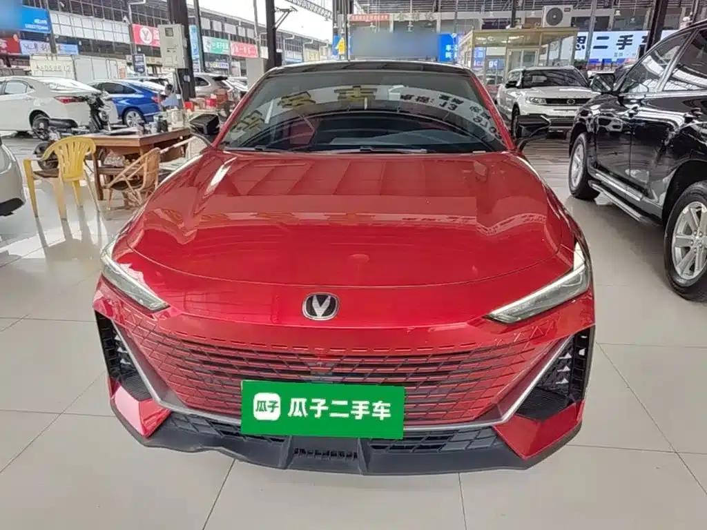 Changan UNI-V 2022 1.5T Premium Edition — миниатюра 3
