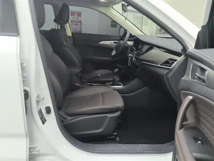 Changan CS35PLUS 2019 1.6L Manual Connect Upgrade Edition — миниатюра 8