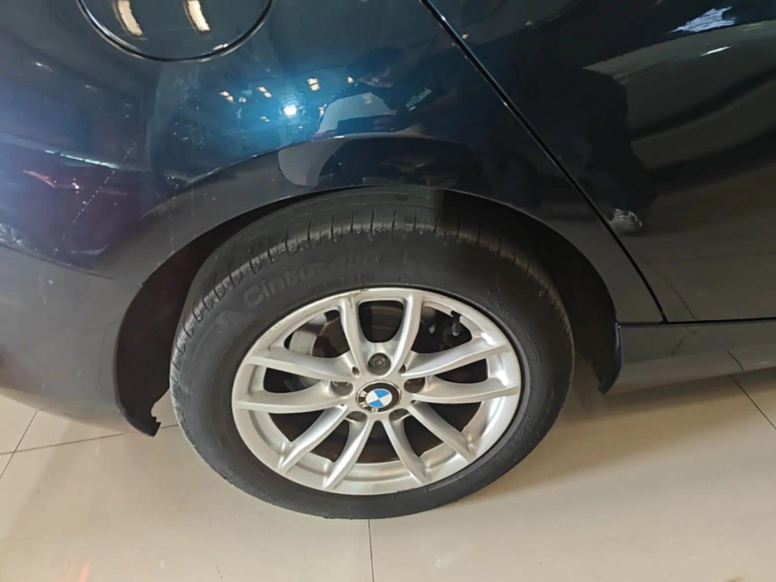 BMW 1 Series 2015 118i Leading Model — миниатюра 11