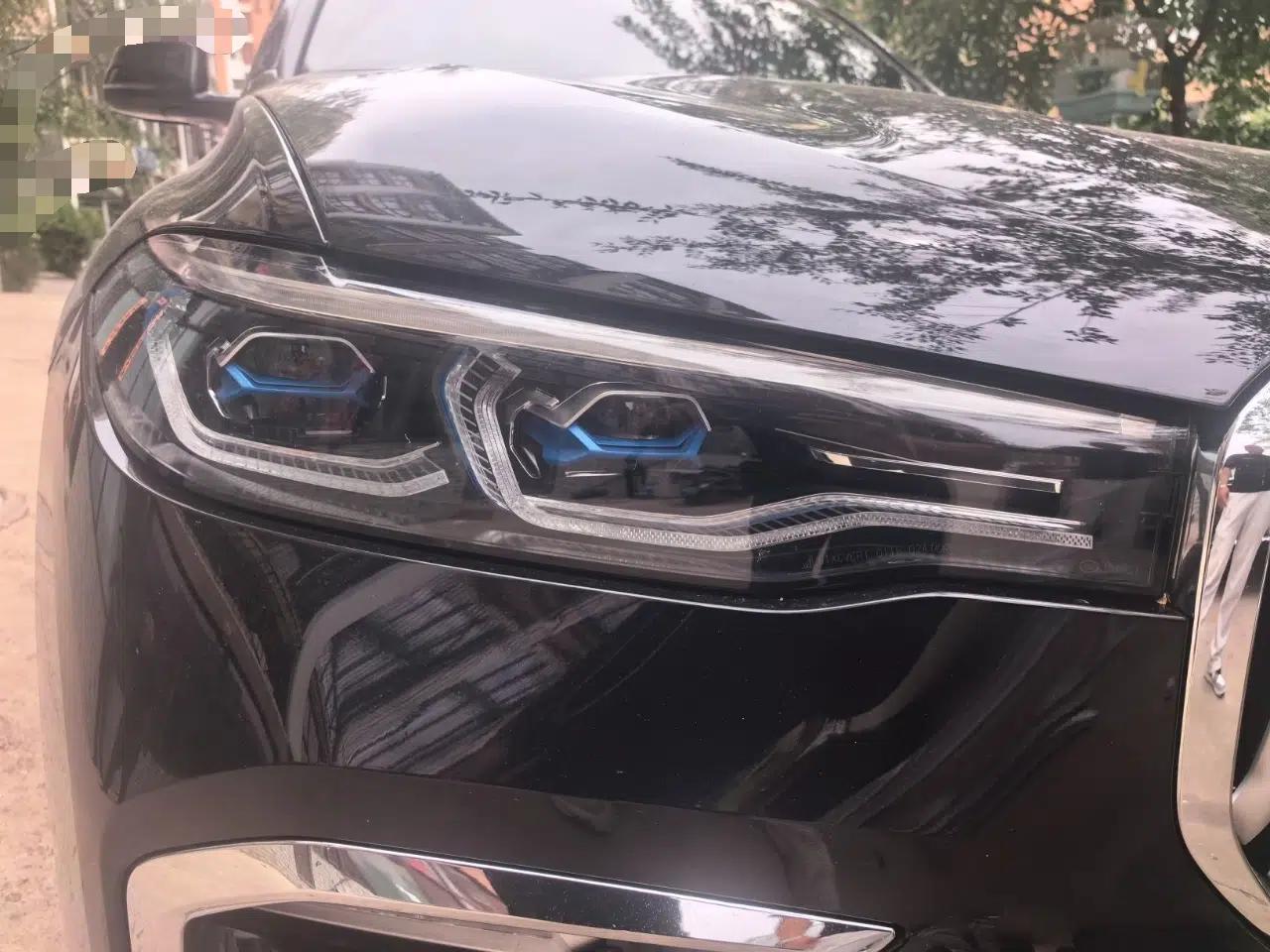 BMW X7 2021 xDrive40i Luxury M Sport Package — миниатюра 7